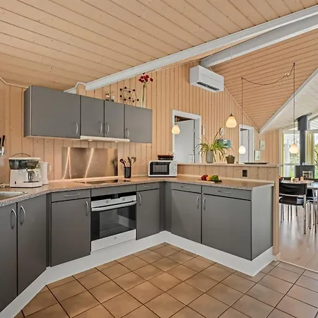 בית נופש Dagny - 300m From The Sea By Interhome