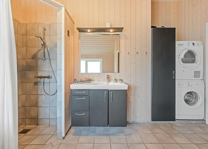 Dagny - 300m From The Sea By Interhome *