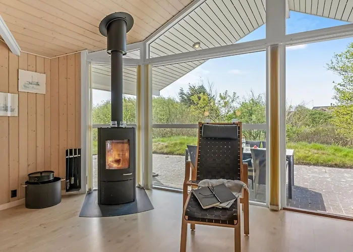 Holiday home Dagny - 300m From The Sea By Interhome Fano